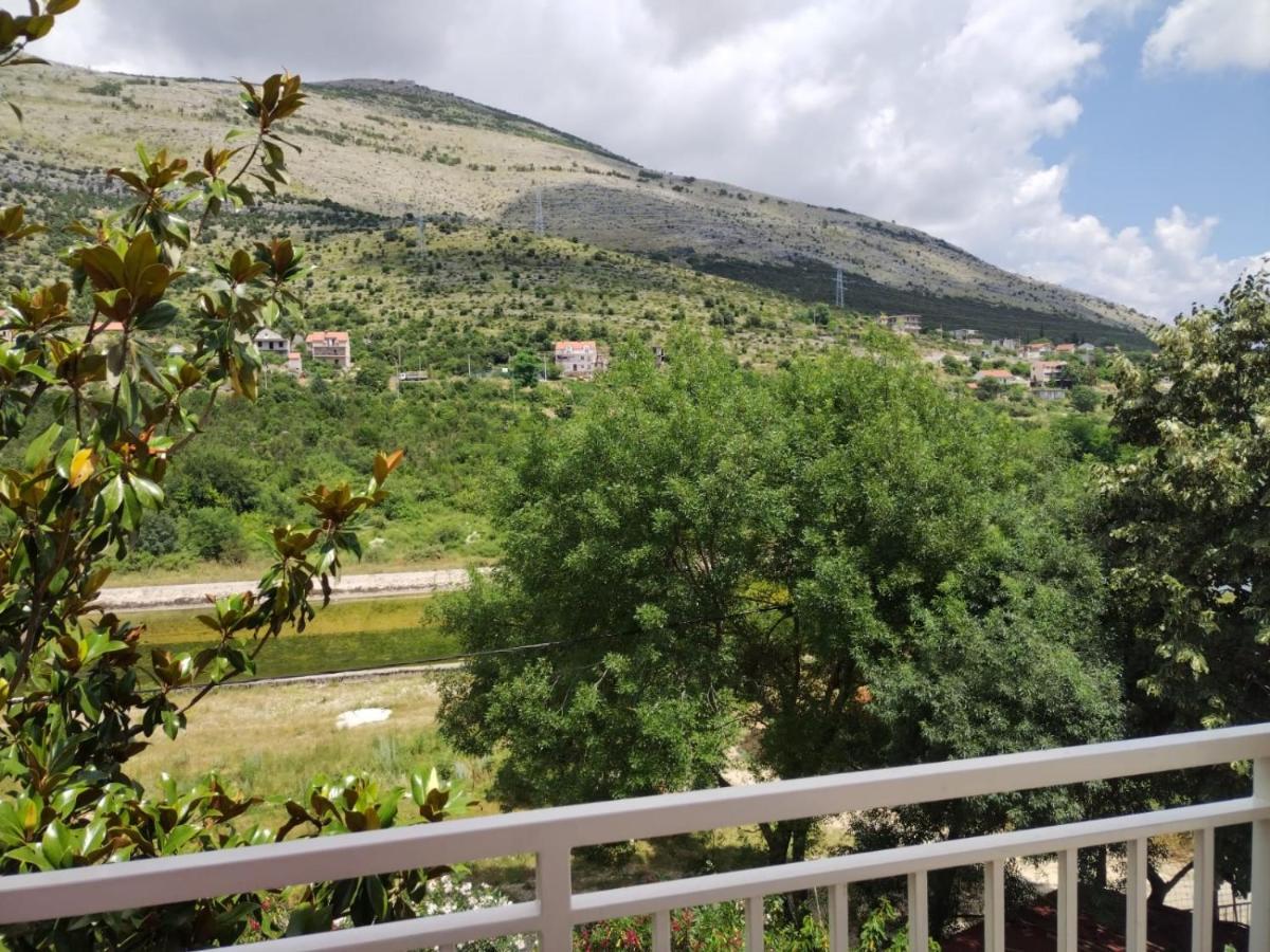 Hotel River Side Trebinje Exteriér fotografie